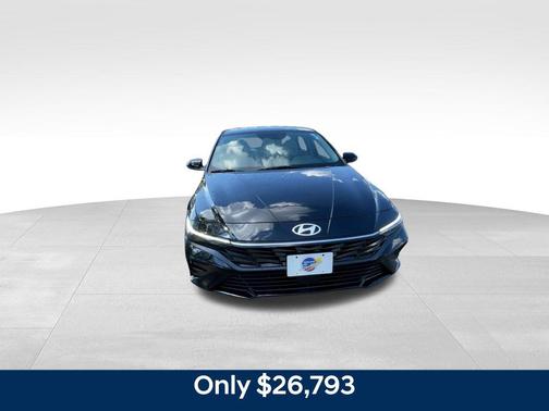 2025 Hyundai ELANTRA Limited