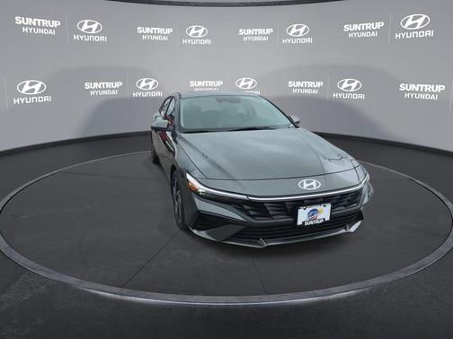 2025 Hyundai ELANTRA HEV Limited