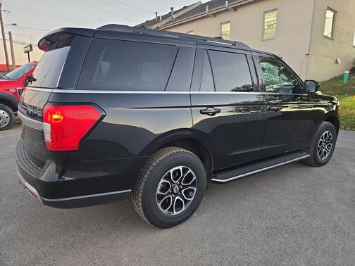 2023 Ford Expedition XLT