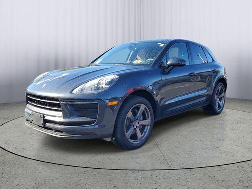 2022 Porsche Macan Base