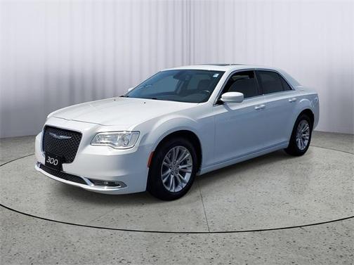 2017 Chrysler 300 Limited