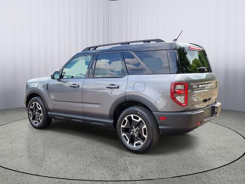 Gray Metallic 2023 Ford Bronco Sport Outer Banks