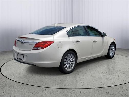 2012 Buick Regal Premium 1