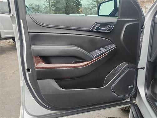 2020 GMC Yukon XL SLT