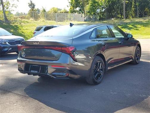 2025 Kia K5 LXS