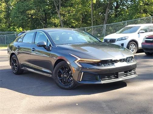 2025 Kia K5 LXS