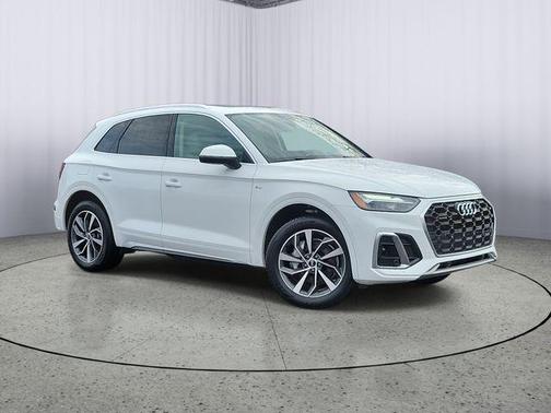 2022 Audi Q5 45 S line quattro Premium