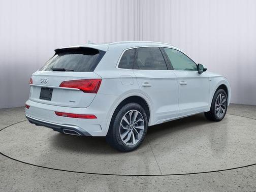 2022 Audi Q5 45 S line quattro Premium