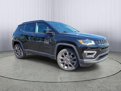 Diamond Black 2019 Jeep Compass Altitude