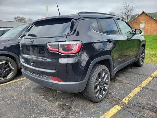 Diamond Black 2019 Jeep Compass Altitude