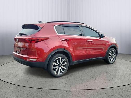 Hyper Red 2018 Kia Sportage EX