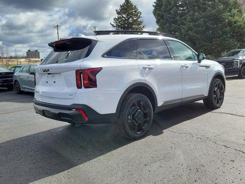 Glacial White Pearl 2025 Kia Sorento X-Line EX