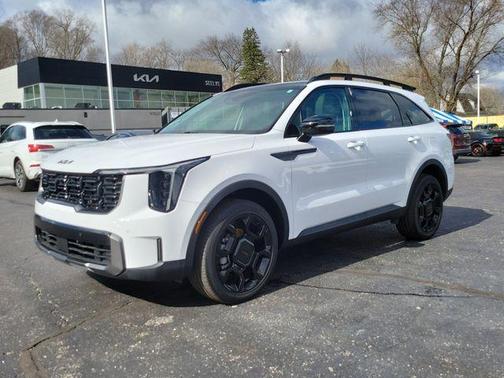 Glacial White Pearl 2025 Kia Sorento X-Line EX