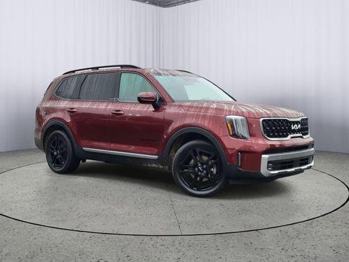 Red 2023 Kia Telluride SX X-Line