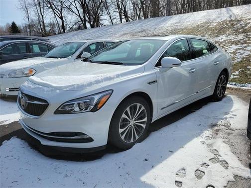 2017 Buick LaCrosse Essence