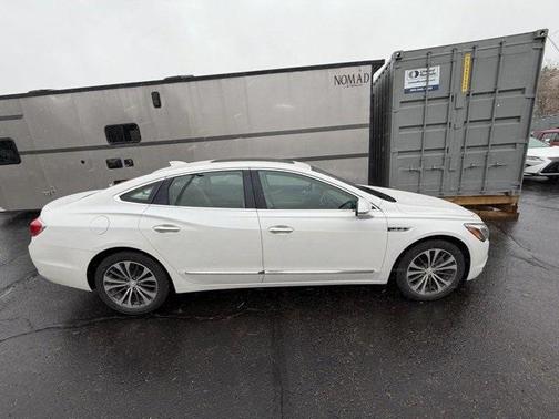 2017 Buick LaCrosse Essence