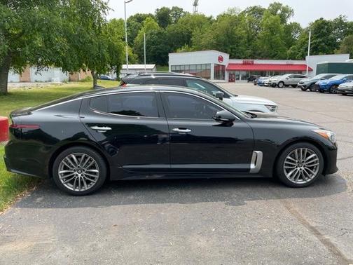 2018 Kia Stinger Base