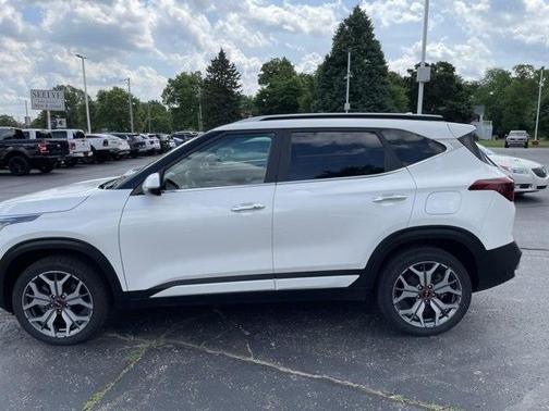 2023 Kia Seltos SX