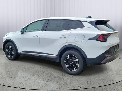 Glacial White Pearl 2026 Kia Sportage LX