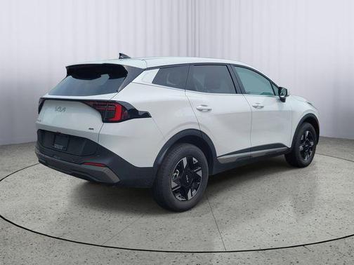 Glacial White Pearl 2026 Kia Sportage LX