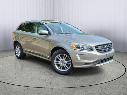 Seashell Metallic 2016 Volvo XC60 T5 Platinum