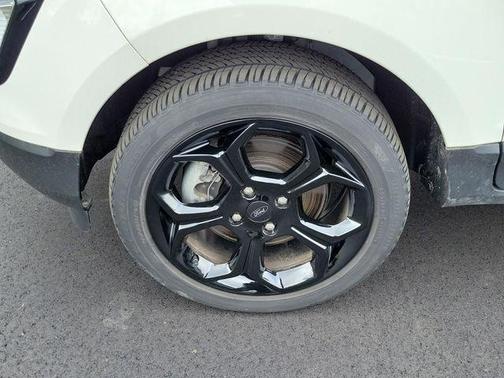 Diamond White 2021 Ford EcoSport SES