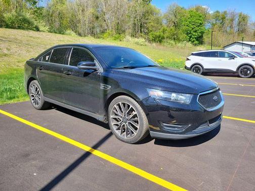 Shadow Black 2018 Ford Taurus SHO