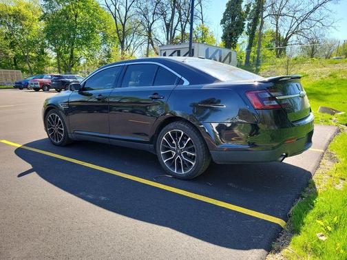 Shadow Black 2018 Ford Taurus SHO