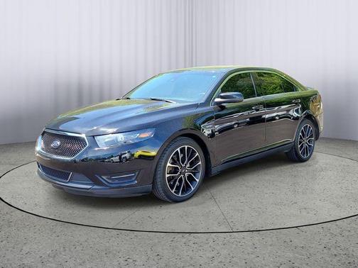Shadow Black 2018 Ford Taurus SHO