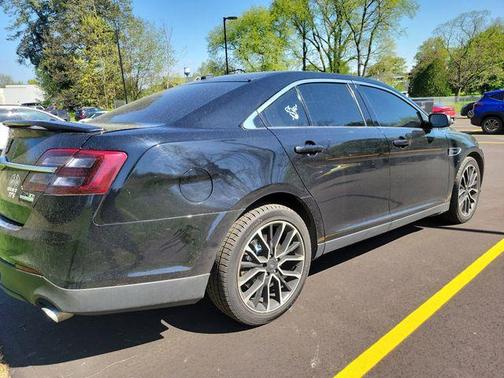 Shadow Black 2018 Ford Taurus SHO