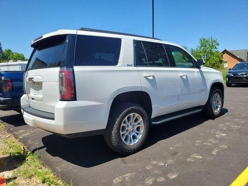 Summit White 2020 GMC Yukon SLE