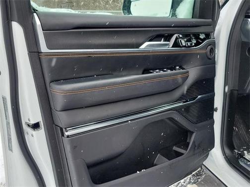 2024 Jeep Grand Wagoneer Series III