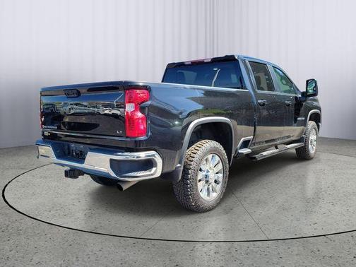 Mosaic Black Metallic 2022 Chevrolet Silverado 2500 LT