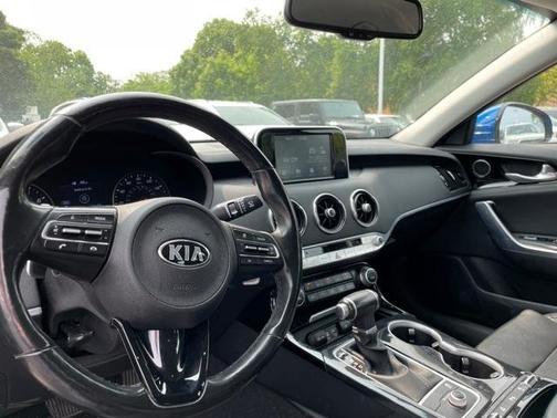 2018 Kia Stinger Base