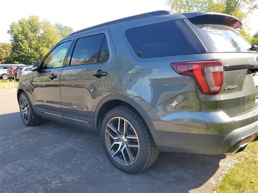2016 Ford Explorer Sport