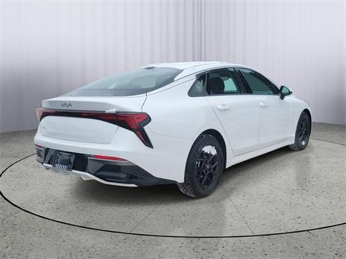 2025 Kia K5 LXS
