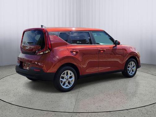 Mars Orange 2022 Kia Soul LX