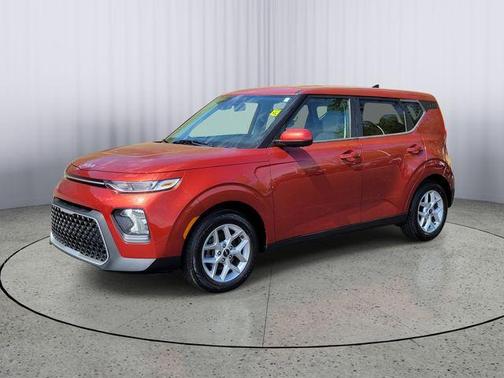 Mars Orange 2022 Kia Soul LX