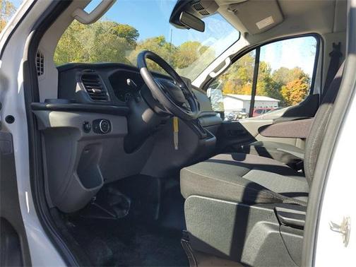 2020 Ford Transit-150 XL