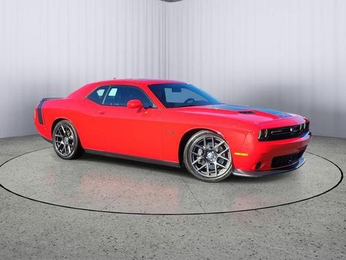 2016 Dodge Challenger R/T Scat Pack