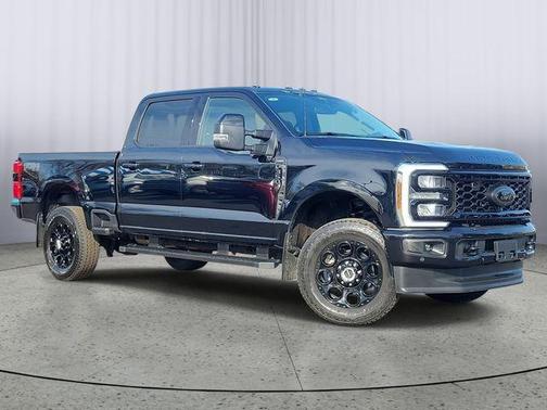 2025 Ford F-350 Lariat Super Duty