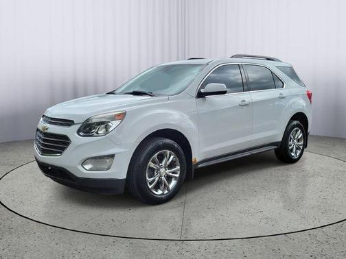 Summit White 2017 Chevrolet Equinox LT