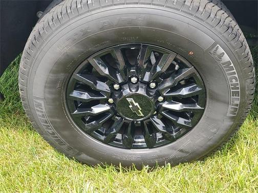 2024 Chevrolet Silverado 2500 LT
