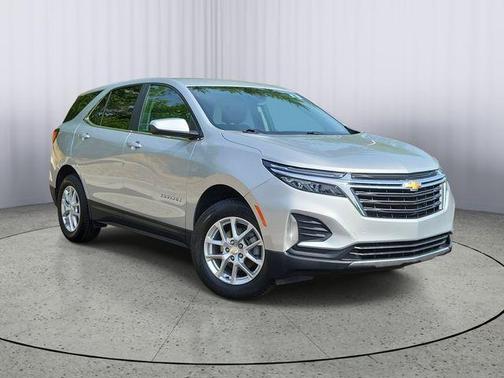 Silver Ice Metallic 2022 Chevrolet Equinox 1LT