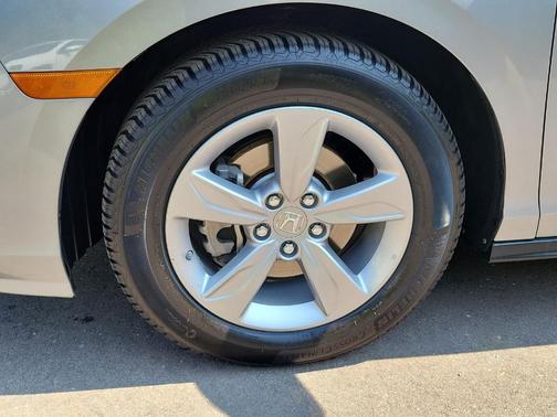 Lunar Silver Metallic 2019 Honda Odyssey EX-L