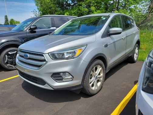 Ingot Silver 2017 Ford Escape SE