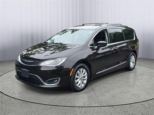 2018 Chrysler Pacifica Touring-L