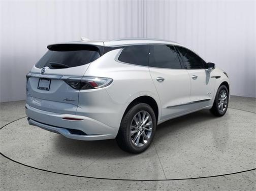 2022 Buick Enclave Avenir