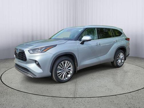 Celestial Silver Metallic 2023 Toyota Highlander Hybrid Platinum
