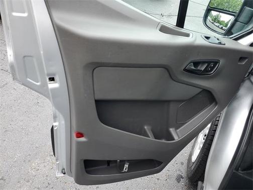 2021 Ford Transit-150 XL